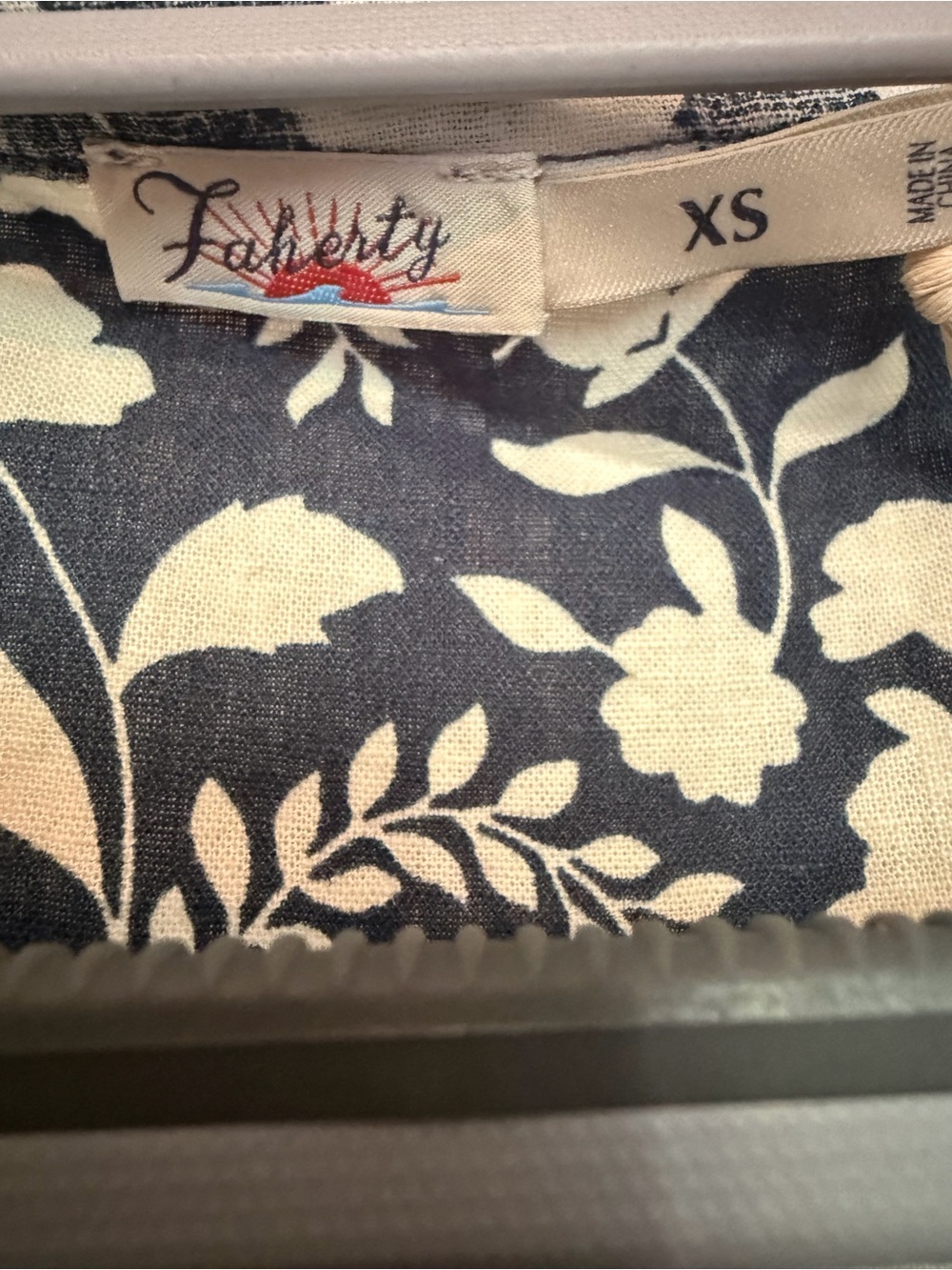Faherty Havana Dress XS NWT Blue Ivory Floral Linen Blend Puff Sleeve Midi $198 - Picture 5 of 12